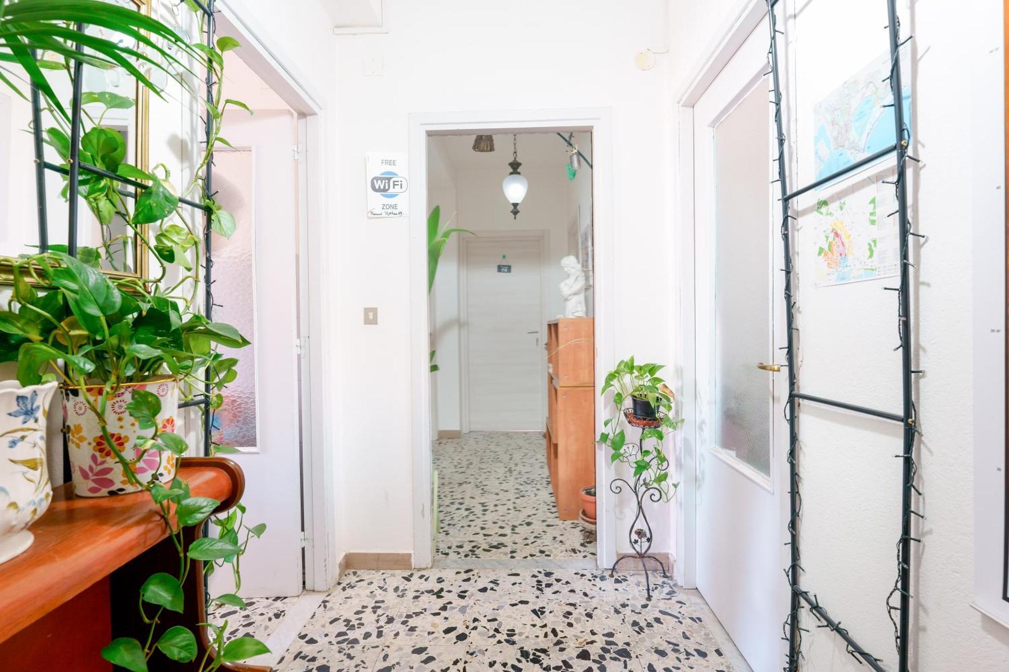 B&B Pothos - Eng Ita - Air Conditioning Wi-Fi Fridge Netflix Local Guide - Aria Condizionata, Frigo, Internet, Guida Locale Cagliari Exteriér fotografie